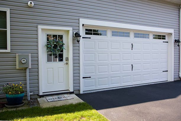 24/7 Emergency Garage Door Panel Replacement experts in Stanhope, NJ